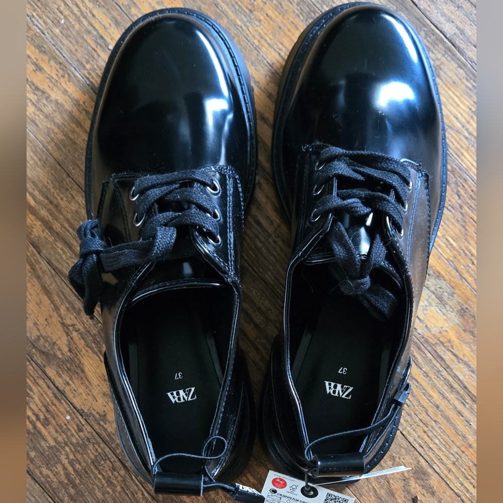 NWT Zara Chunky Shoes